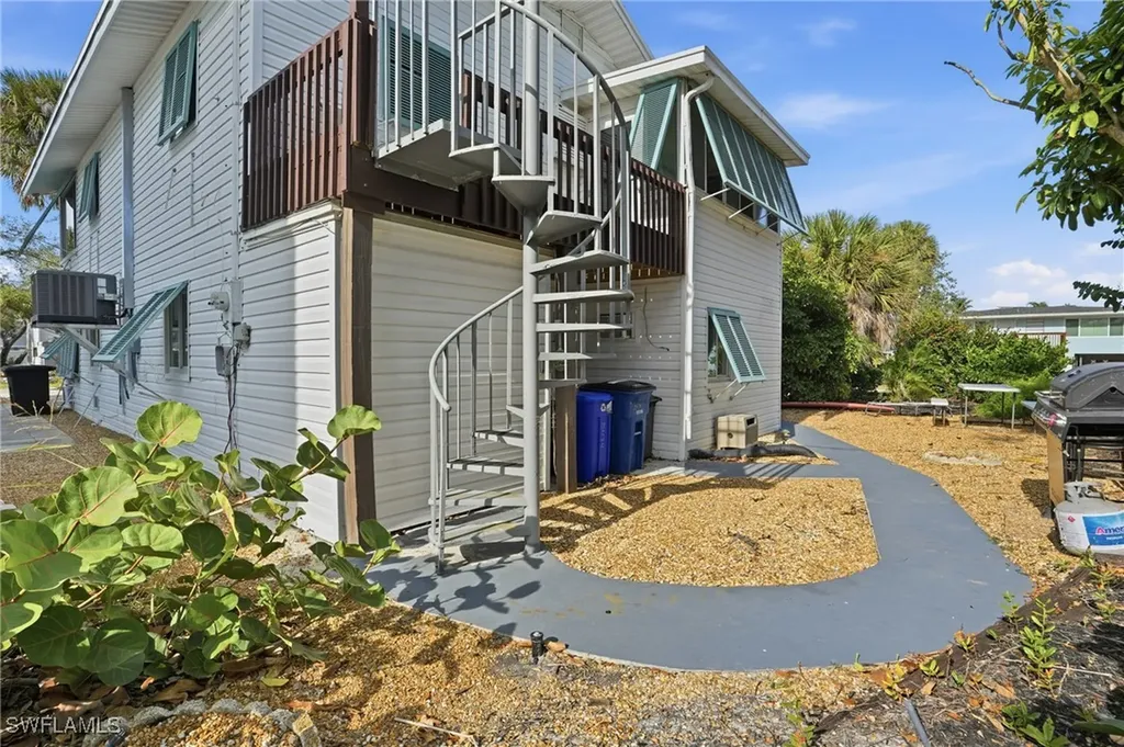 5474 Oak Ridge Avenue Fort Myers Beach FL 33931