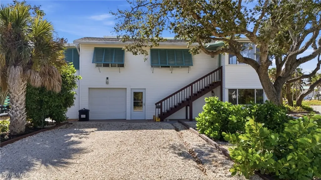 5474 Oak Ridge Avenue Fort Myers Beach FL 33931