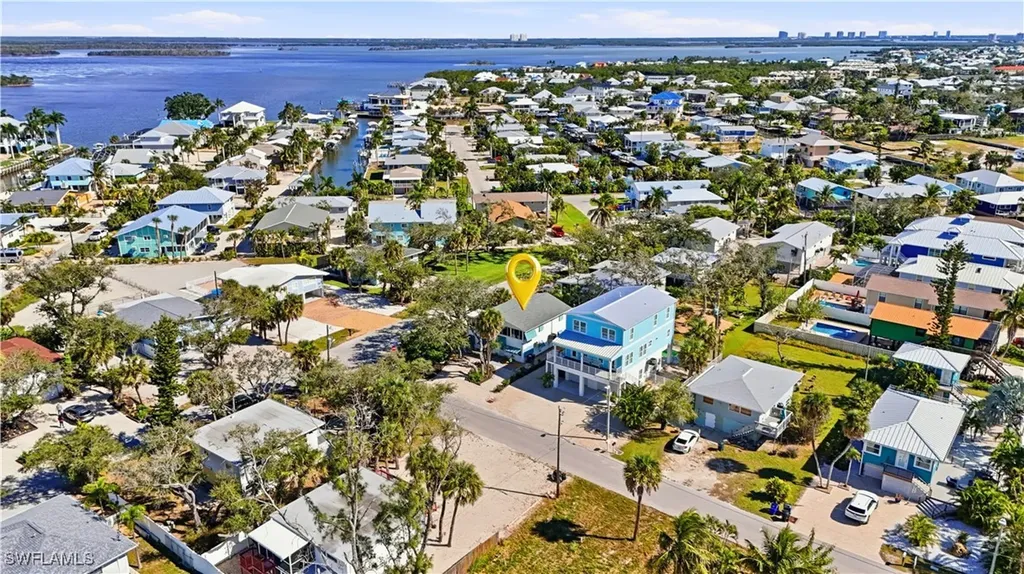 5474 Oak Ridge Avenue Fort Myers Beach FL 33931