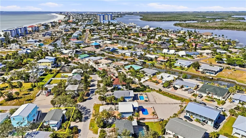 5474 Oak Ridge Avenue Fort Myers Beach FL 33931
