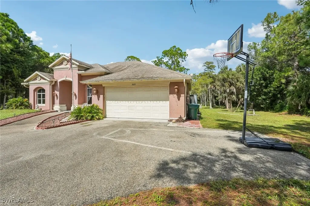 2621 Golden Gate Boulevard W Naples FL 34120