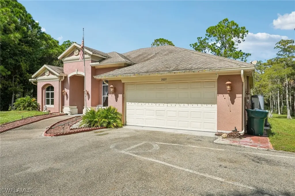 2621 Golden Gate Boulevard W Naples FL 34120