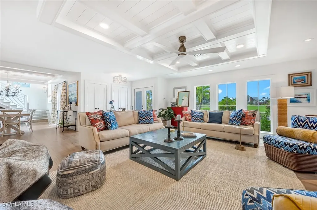 200 Burning Tree Drive Naples FL 34105