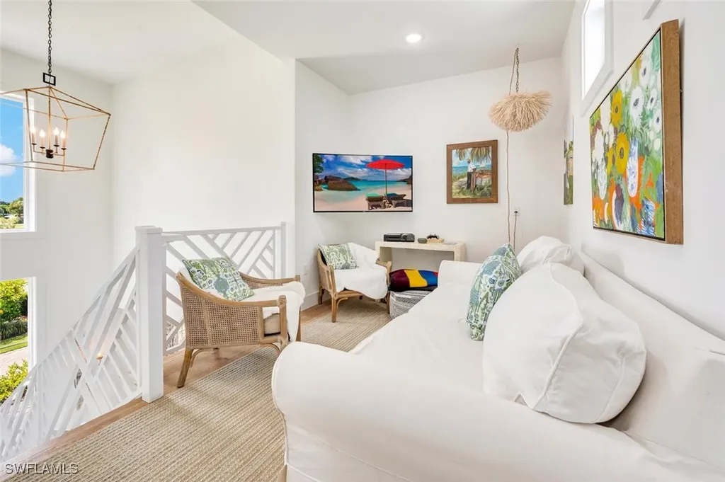 200 Burning Tree Drive Naples FL 34105