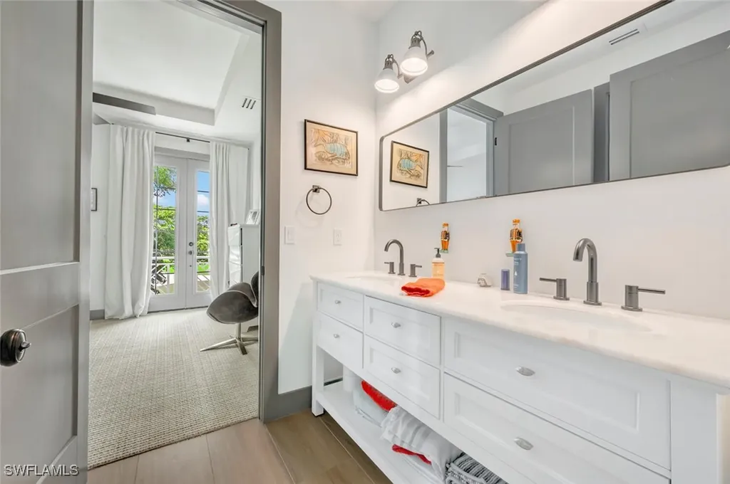 200 Burning Tree Drive Naples FL 34105
