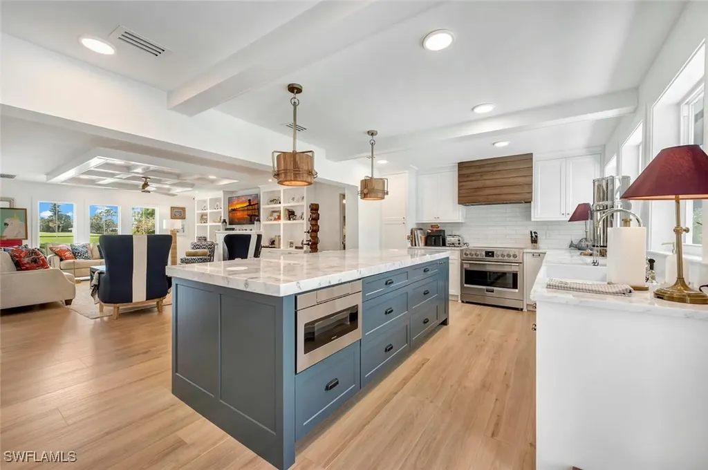 200 Burning Tree Drive Naples FL 34105