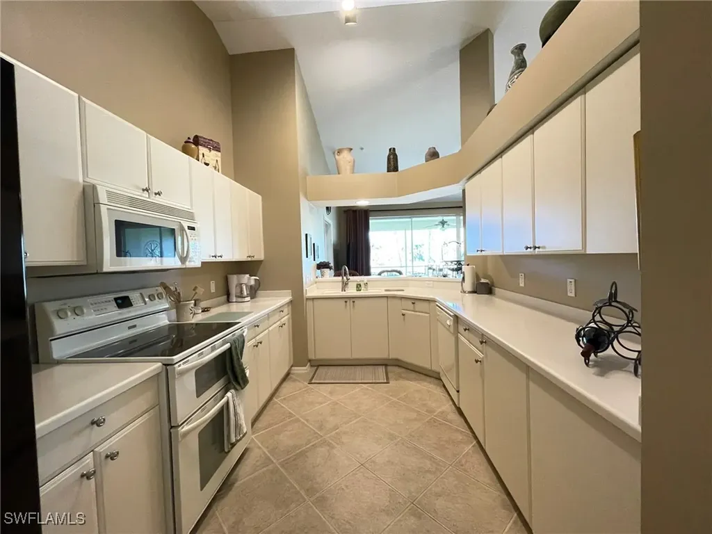 8165 Celeste Drive Naples FL 34113