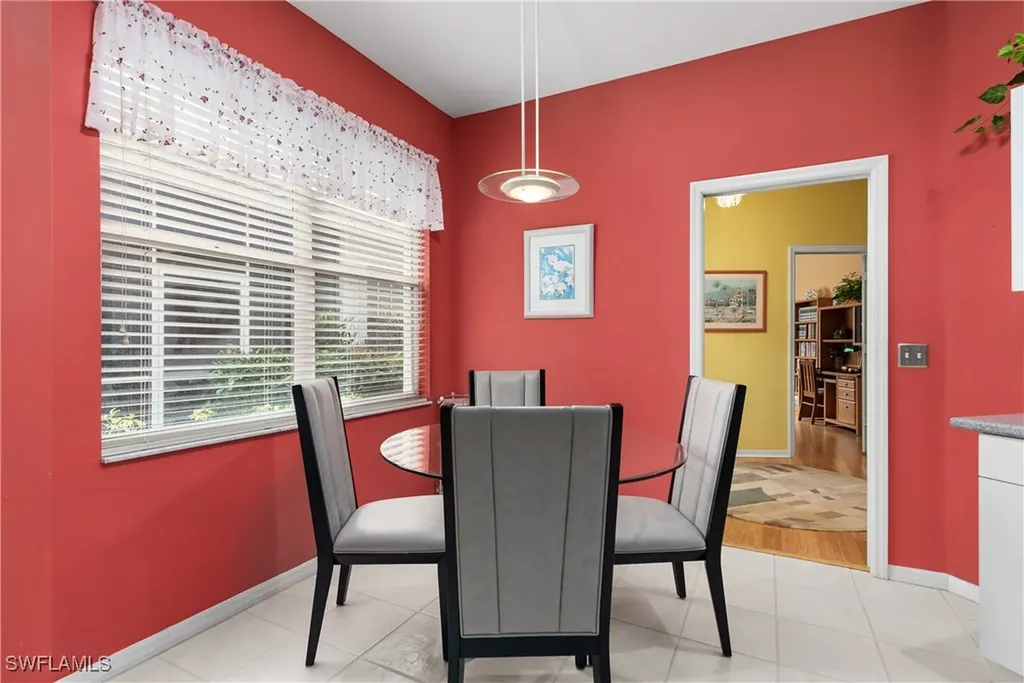 455 Crossfield Circle Naples FL 34104
