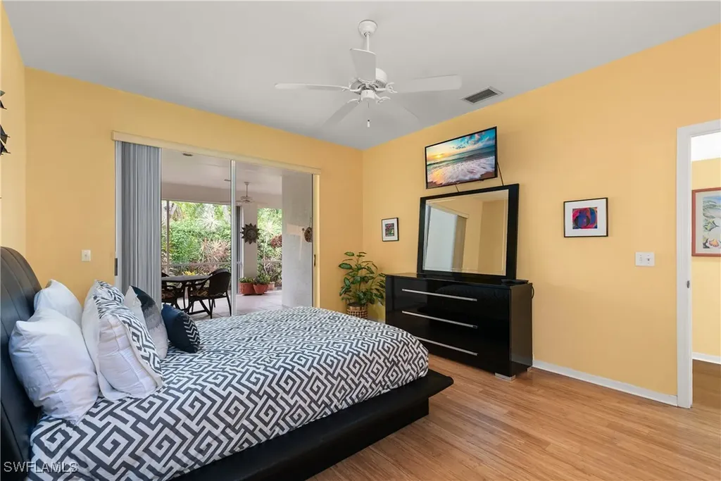 455 Crossfield Circle Naples FL 34104