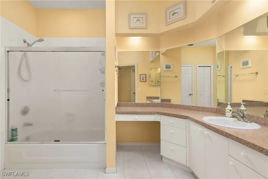 455 Crossfield Circle Naples FL 34104