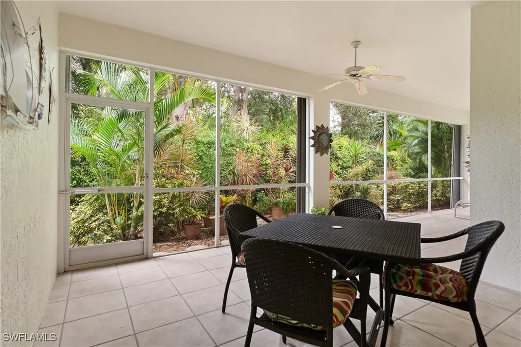 455 Crossfield Circle Naples FL 34104