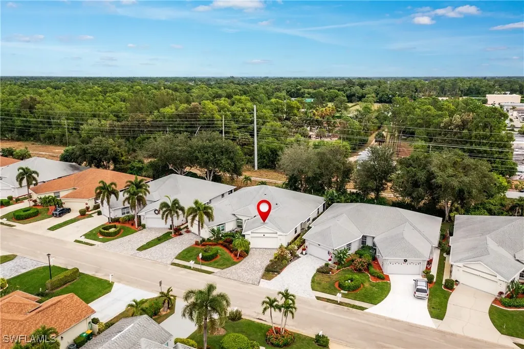 455 Crossfield Circle Naples FL 34104