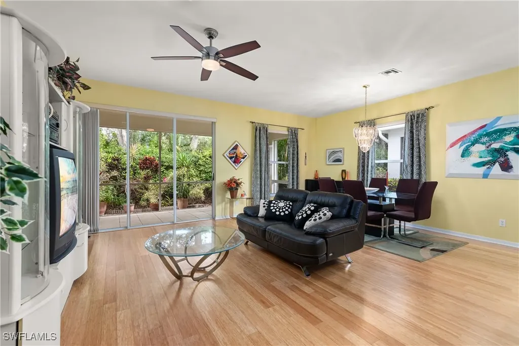 455 Crossfield Circle Naples FL 34104