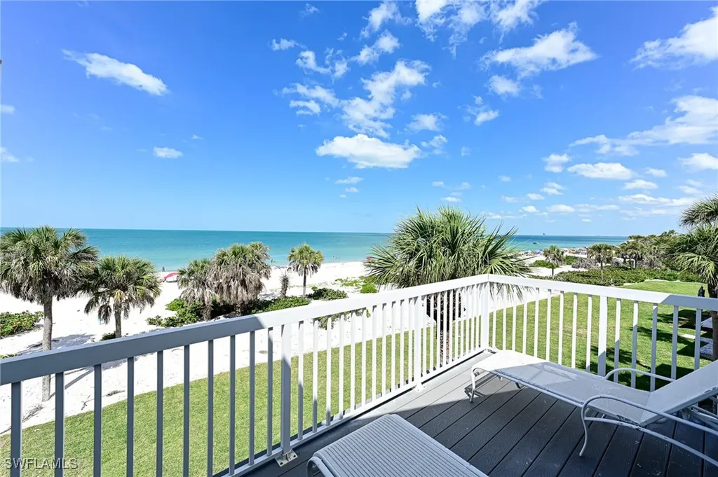 143 Barefoot Circle Bonita Springs FL 34134