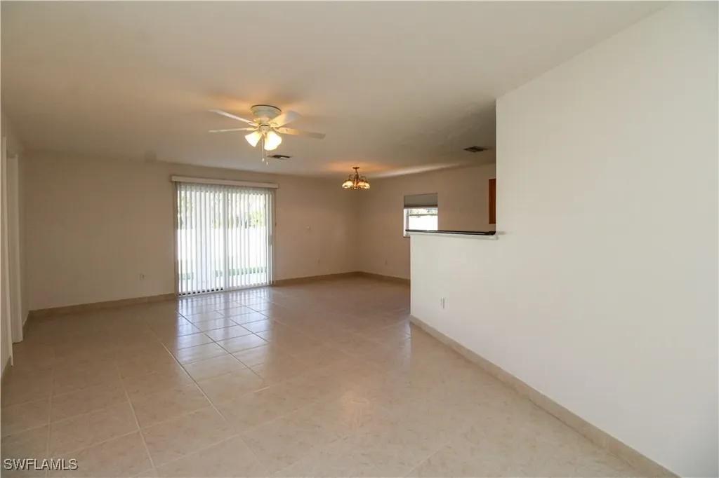615 108th Avenue N Naples FL 34108