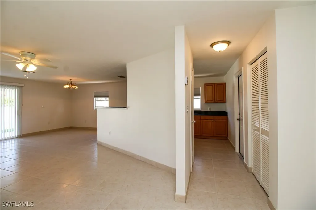 615 108th Avenue N Naples FL 34108