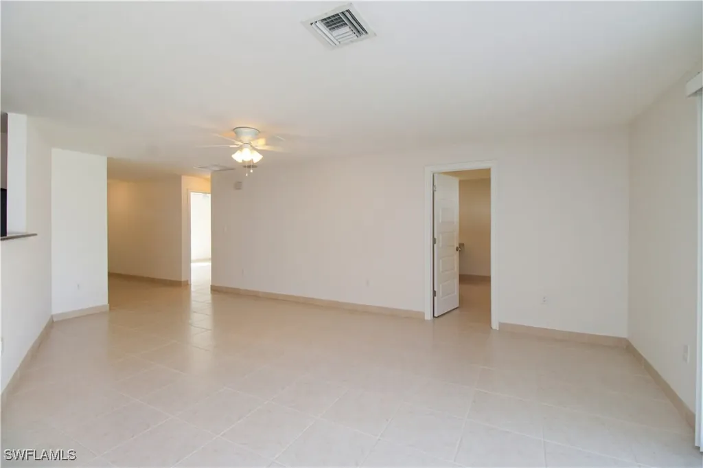 615 108th Avenue N Naples FL 34108