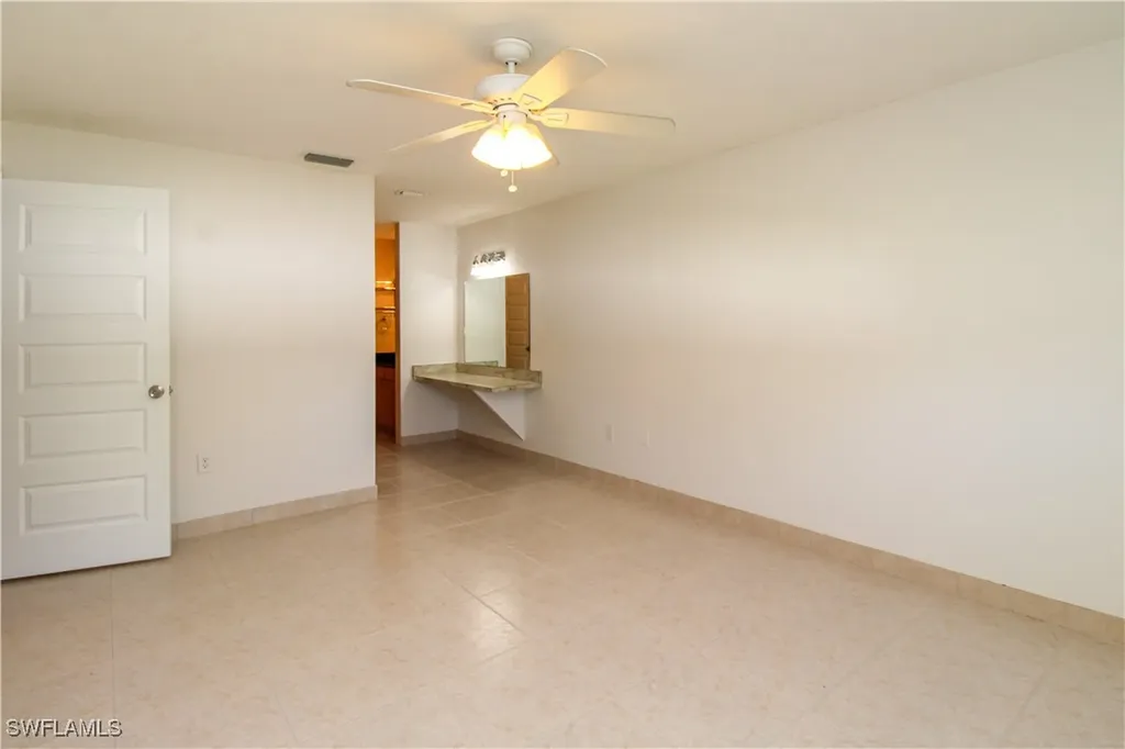 615 108th Avenue N Naples FL 34108