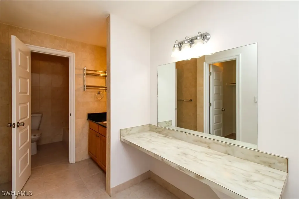 615 108th Avenue N Naples FL 34108