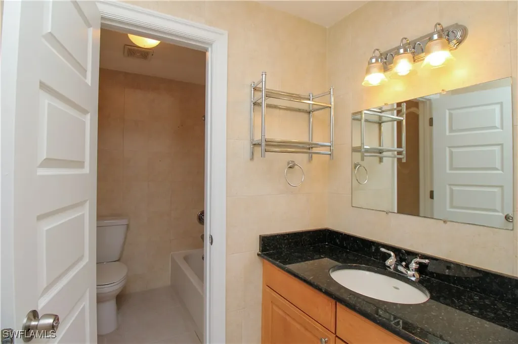 615 108th Avenue N Naples FL 34108