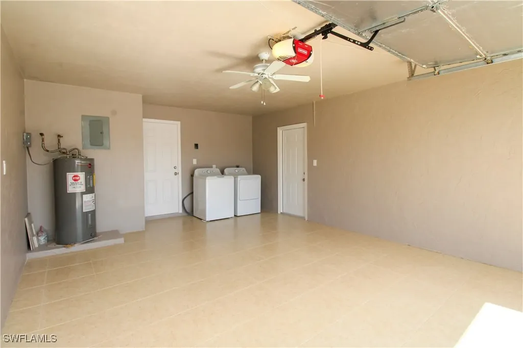 615 108th Avenue N Naples FL 34108