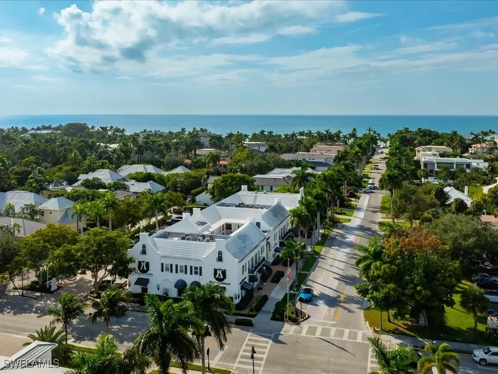 292 14th Avenue S Naples FL 34102