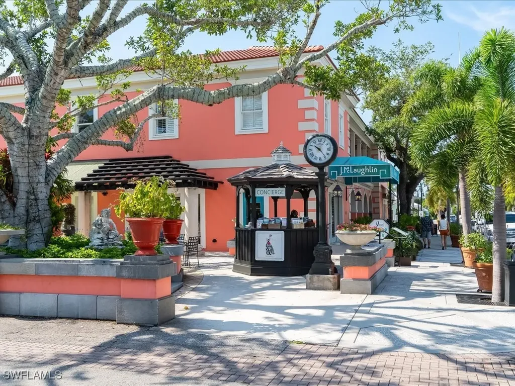 292 14th Avenue S Naples FL 34102