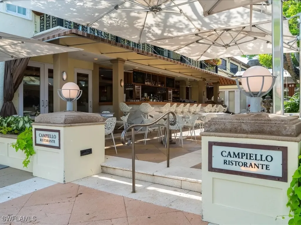 292 14th Avenue S Naples FL 34102