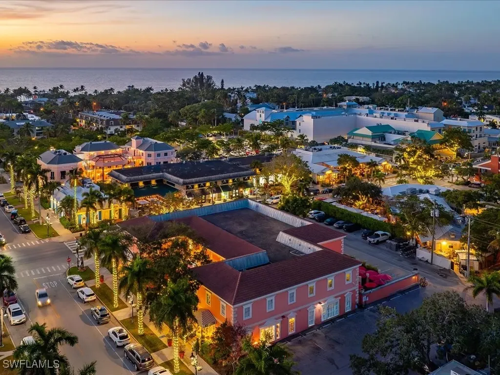 292 14th Avenue S Naples FL 34102