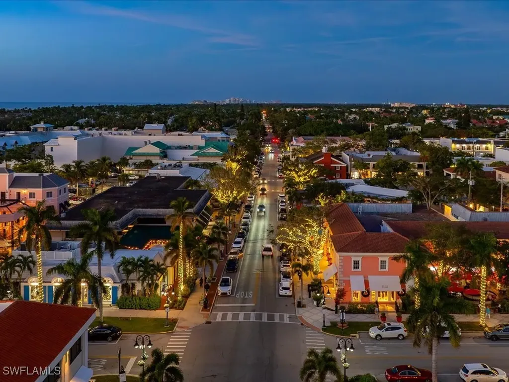 292 14th Avenue S Naples FL 34102