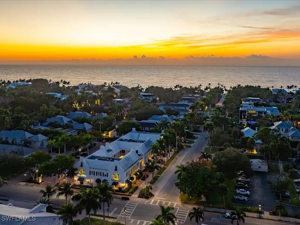 292 14th Avenue S Naples FL 34102