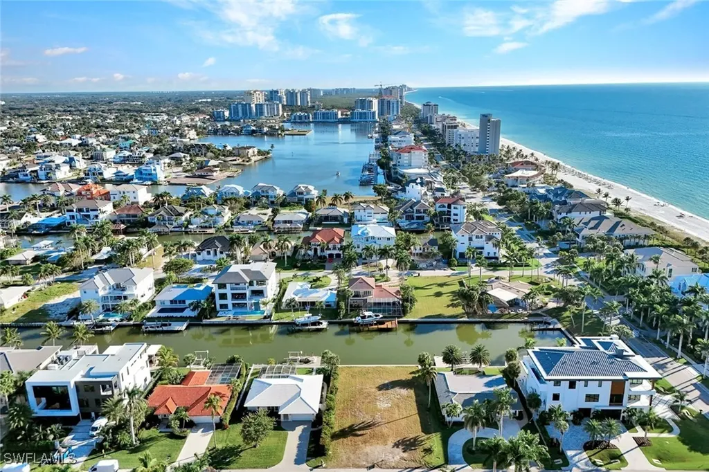 112 Seabreeze Avenue Naples FL 34108