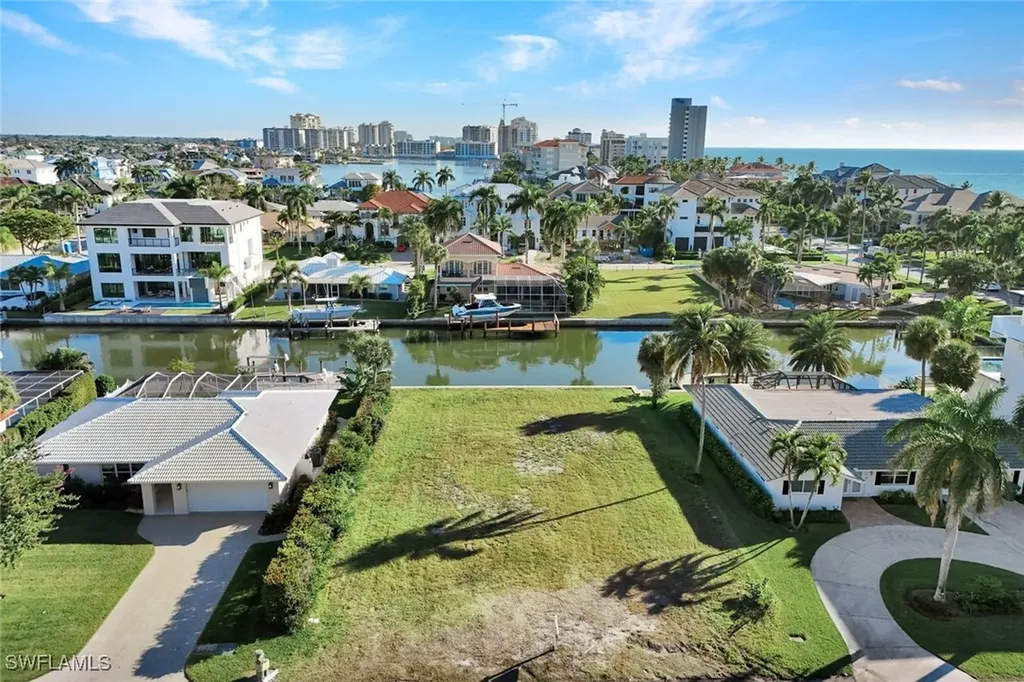 112 Seabreeze Avenue Naples FL 34108