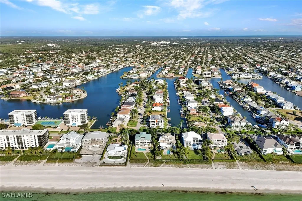 112 Seabreeze Avenue Naples FL 34108