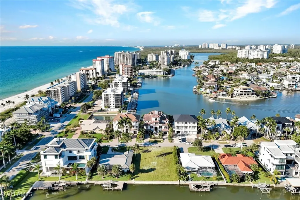 112 Seabreeze Avenue Naples FL 34108