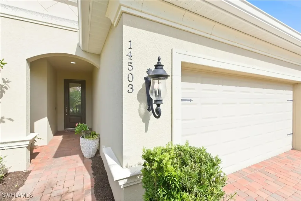 14503 Manchester Drive Naples FL 34114