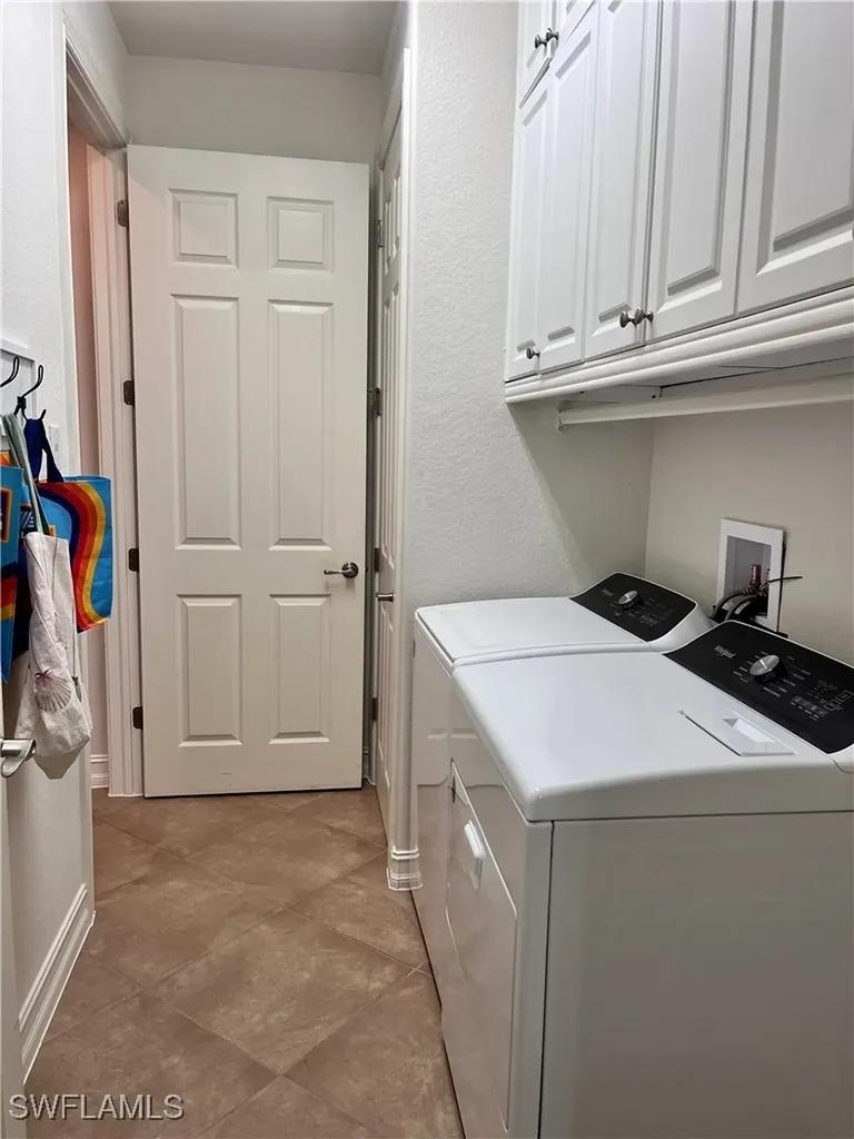 9092 Chula Vista Street Naples FL 34113