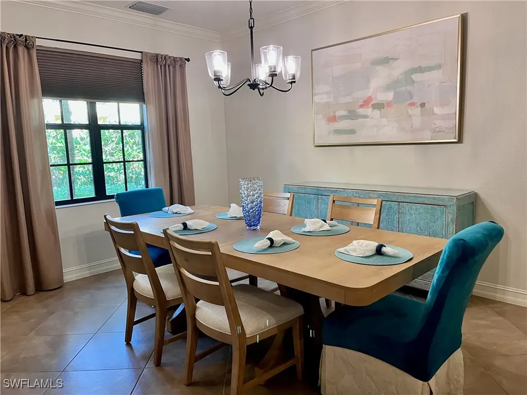 9092 Chula Vista Street Naples FL 34113