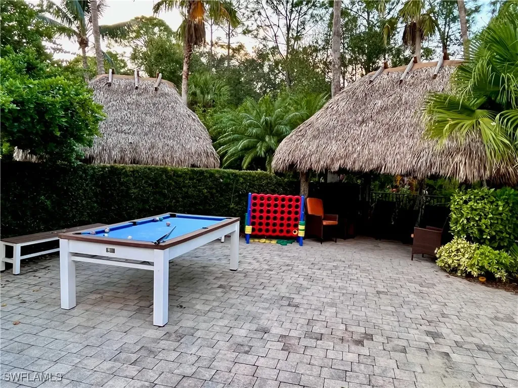 9092 Chula Vista Street Naples FL 34113