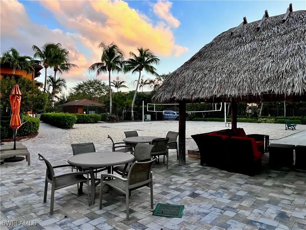 9092 Chula Vista Street Naples FL 34113