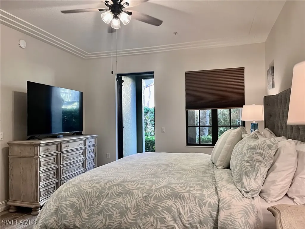 9092 Chula Vista Street Naples FL 34113