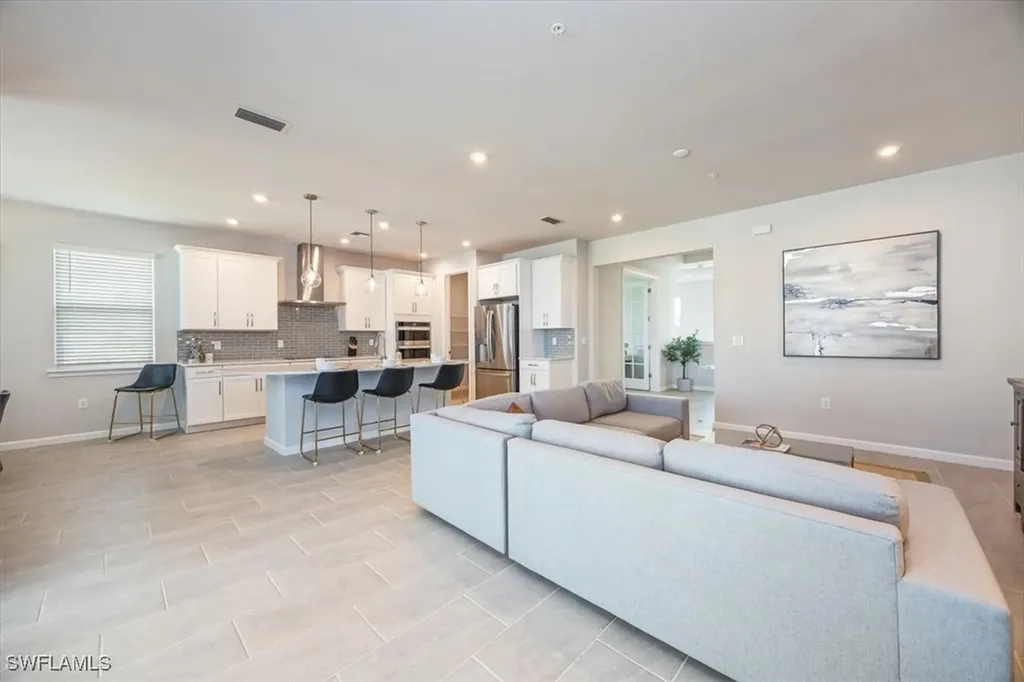 4687 Arboretum Circle Naples FL 34112