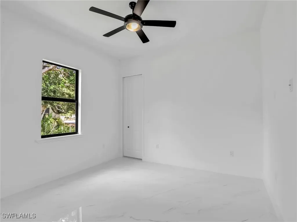 2221 Robert Avenue Alva FL 33920