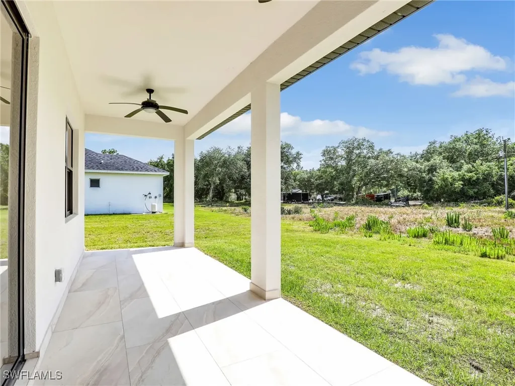 2221 Robert Avenue Alva FL 33920