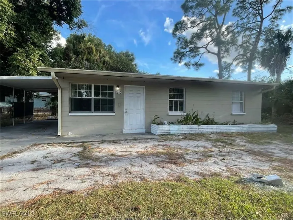 216 Maria Street Fort Myers FL 33916