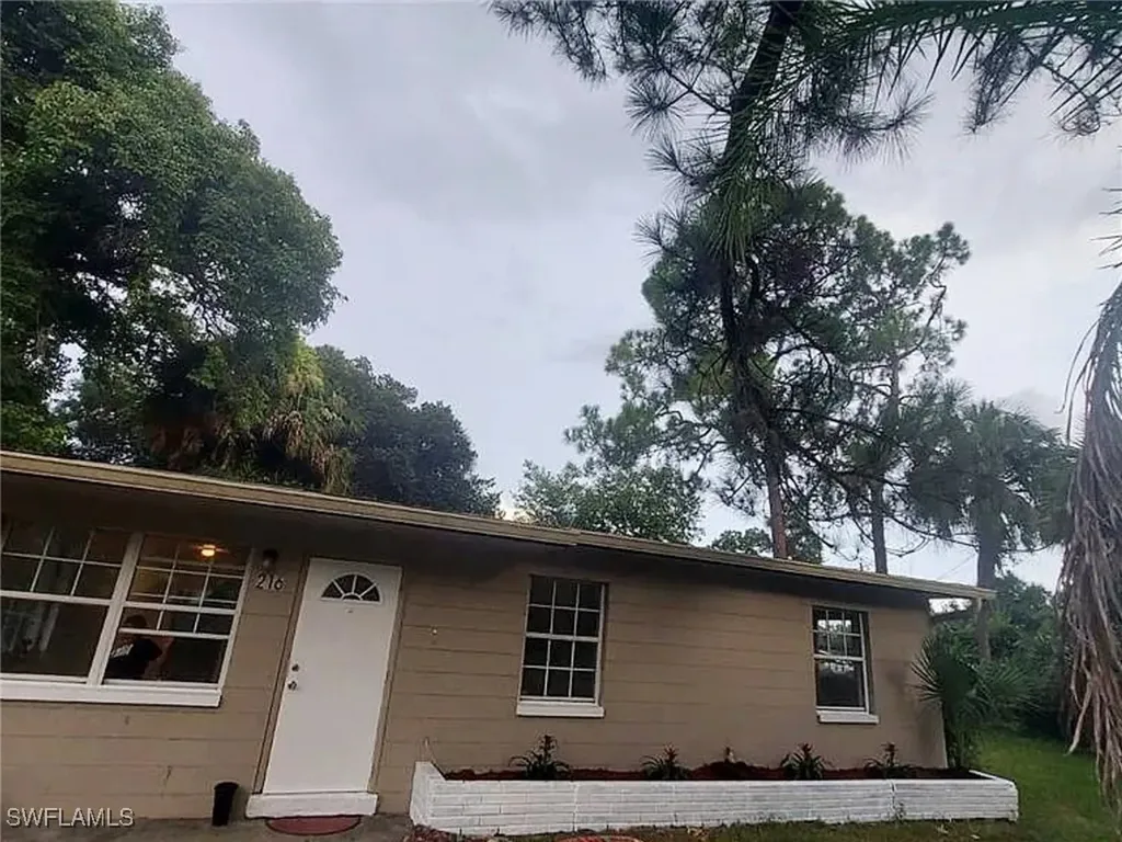 216 Maria Street Fort Myers FL 33916