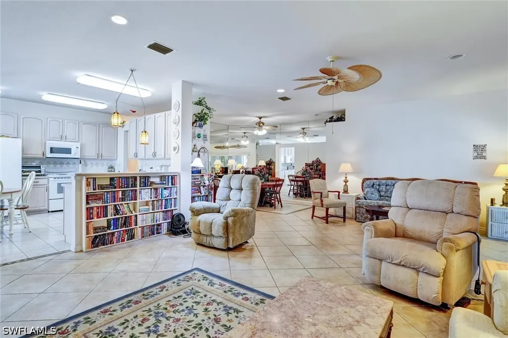 7442 Meldin Court Naples FL 34104