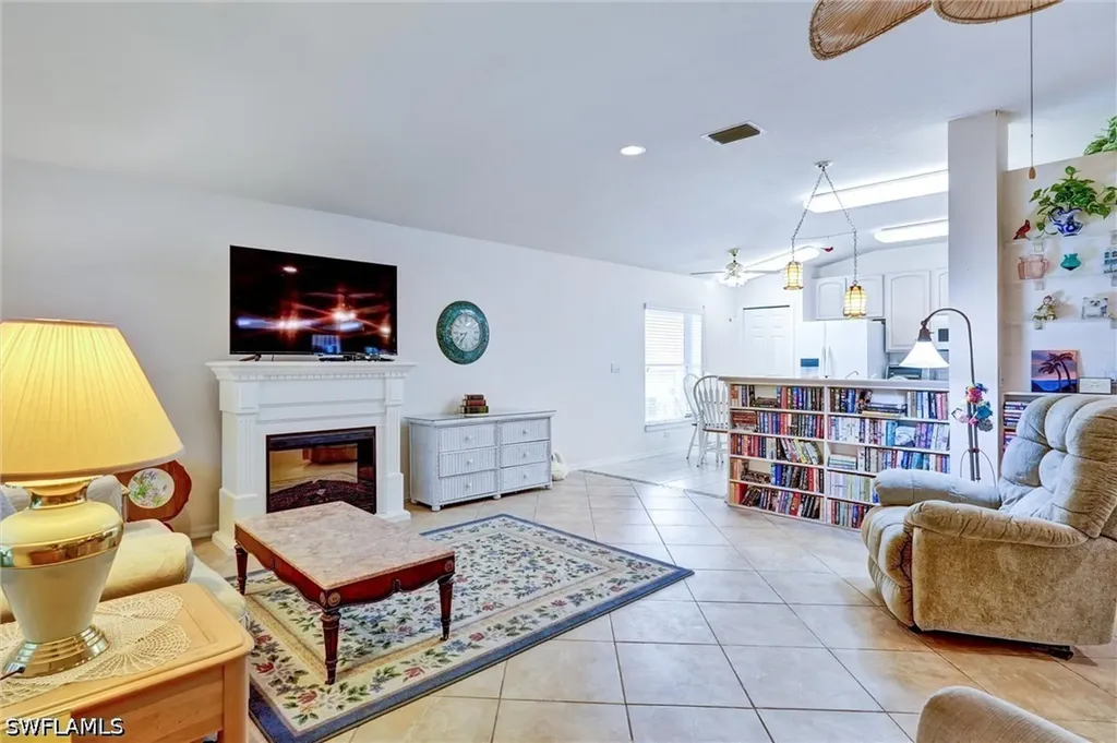 7442 Meldin Court Naples FL 34104