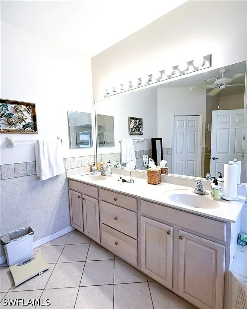 7442 Meldin Court Naples FL 34104