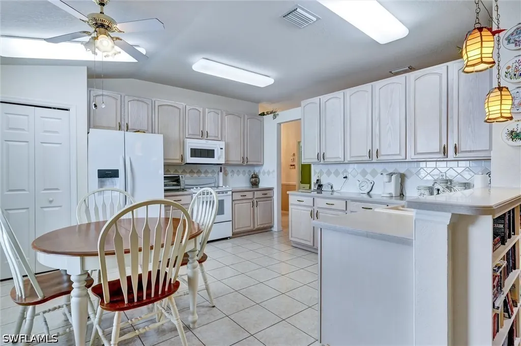 7442 Meldin Court Naples FL 34104
